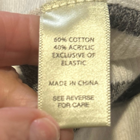 Fade By BKE Buckle Knit Short White and grey stripe NWOT sweater S w♥️75 - Picture 7 of 10